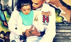 ChrisBrown-jmd-041915